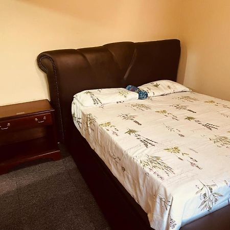 Mphatlalatsane Bnb Maseru Extérieur photo